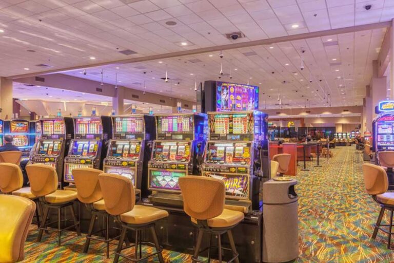 Picture of several slot machines on the casino floor