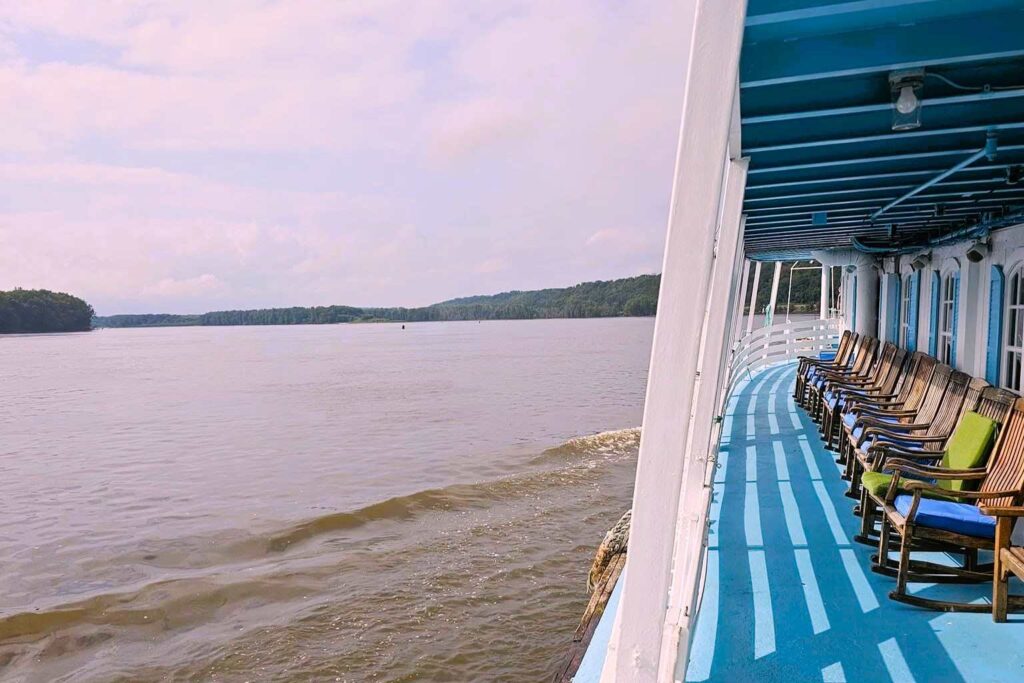 4 days, 3 nights and 8 meals