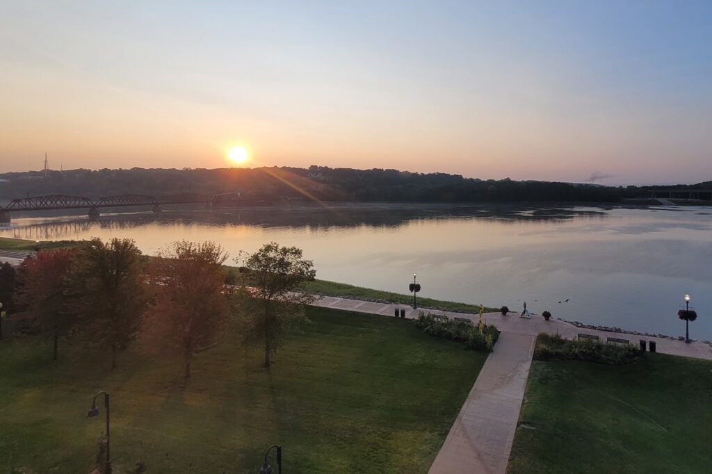 4 days, 3 nights and 8 meals