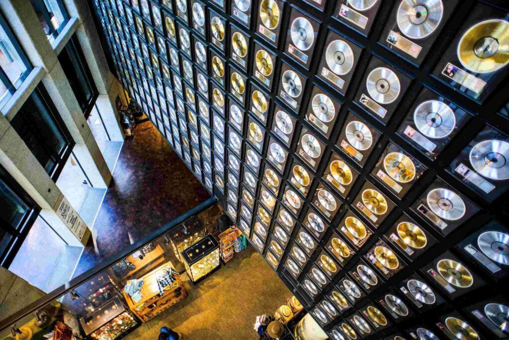 7 Days / 6 Nights / 12 Meals