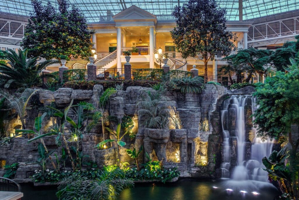 7 Days / 6 Nights / 12 Meals