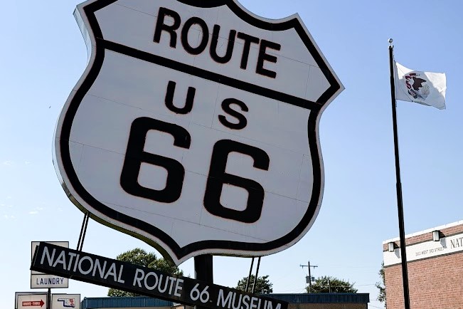 10 Days / 9 Nights / 16 Meals