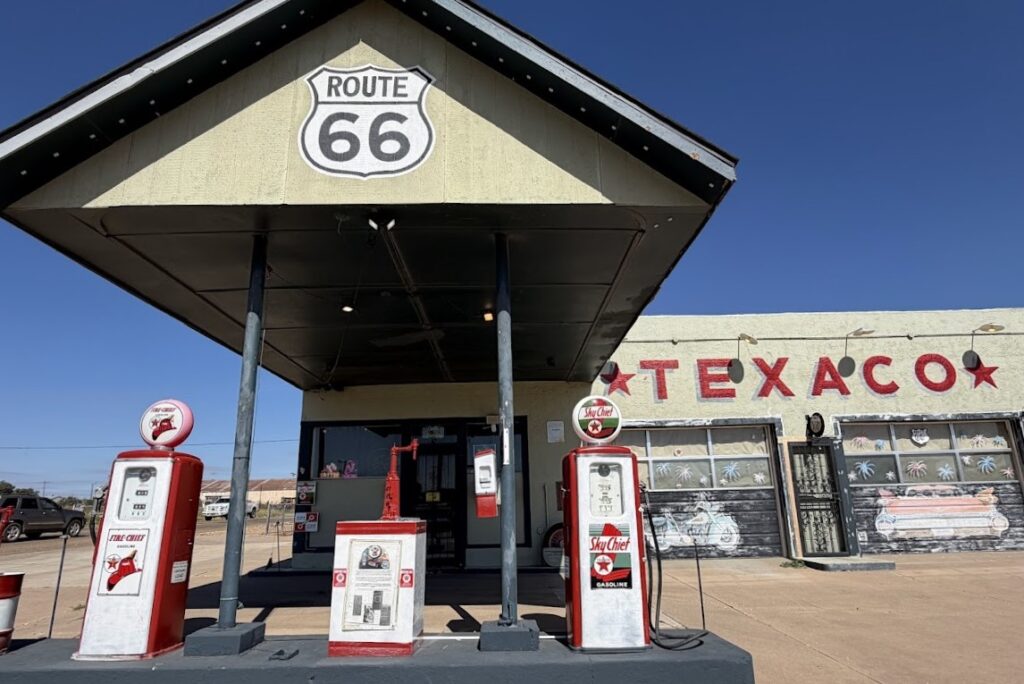 10 Days / 9 Nights / 16 Meals